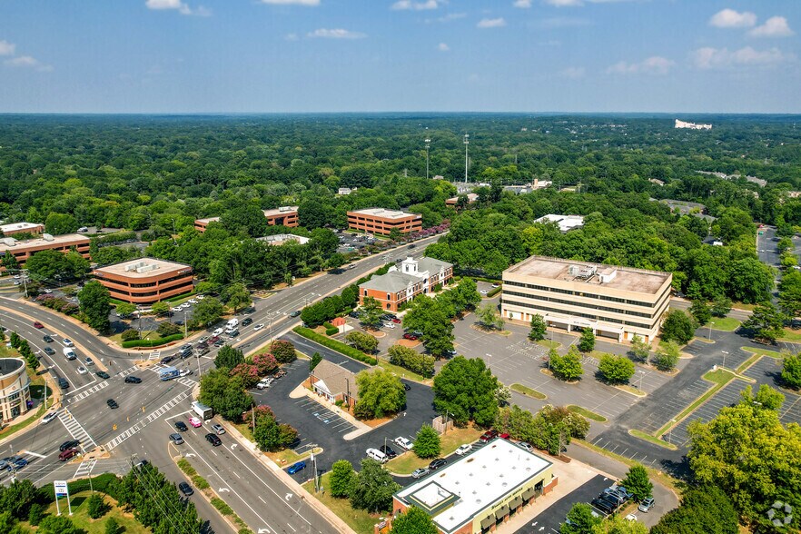 More Photos Of 11535 Carmel Commons Blvd, Charlotte Medical For Lease