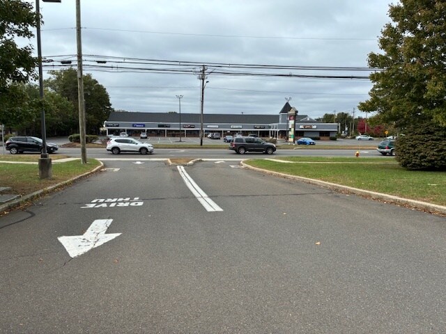 More Photos Of 605 N Colony Rd, Wallingford Freestanding For Lease