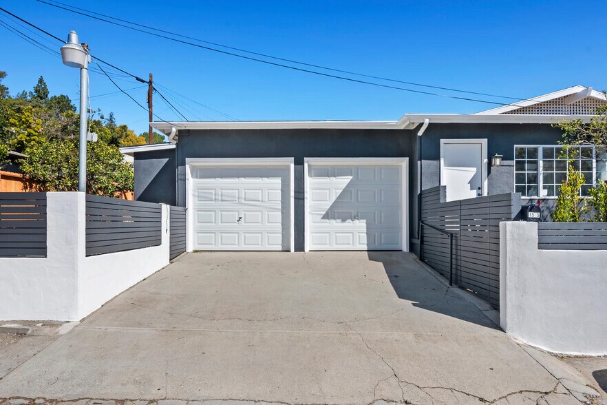 More Photos Of 2201 Avon St, Los Angeles Multifamily For Sale