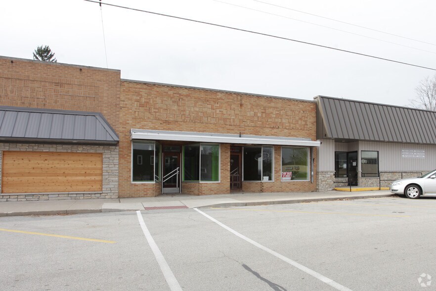 Primary Photo Of 75 S Front St, Grant Storefront For Sale