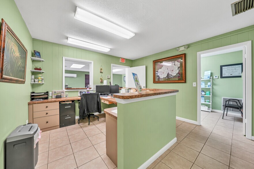 More Photos Of 303 E Gibson St, Arcadia Medical For Sale