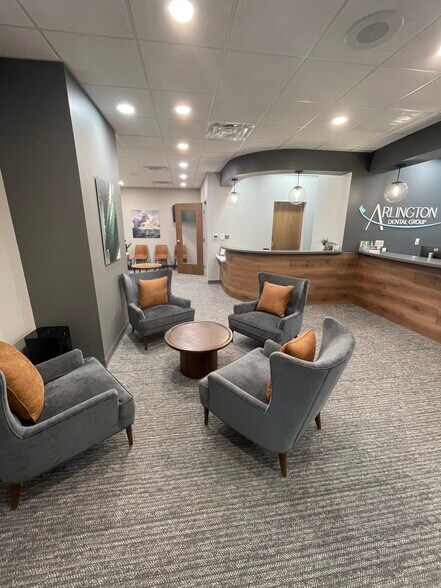 More Photos Of 3380 Tremont Rd, Upper Arlington Office For Sale