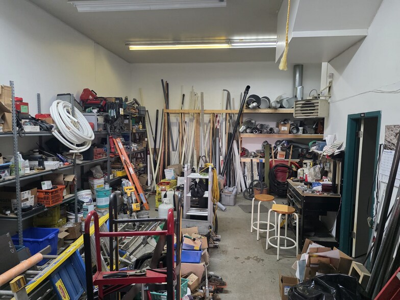 More Photos Of 8208 Swenson Way, Delta Warehouse For Sale