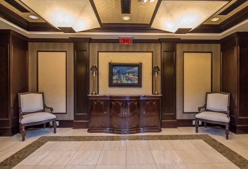 More Photos Of 1600 W Bloomfield Rd, Bloomington Medical For Sale