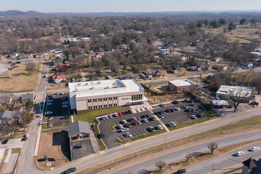 More Photos Of 1119 S Main St, Columbia Flex For Sale