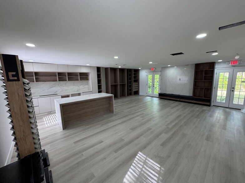 More Photos Of 2150 N Park Ave, Winter Park Office For Lease