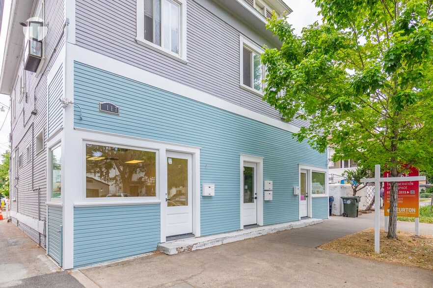 More Photos Of 1117 24th St, Sacramento Storefront Retail Residential For Lease