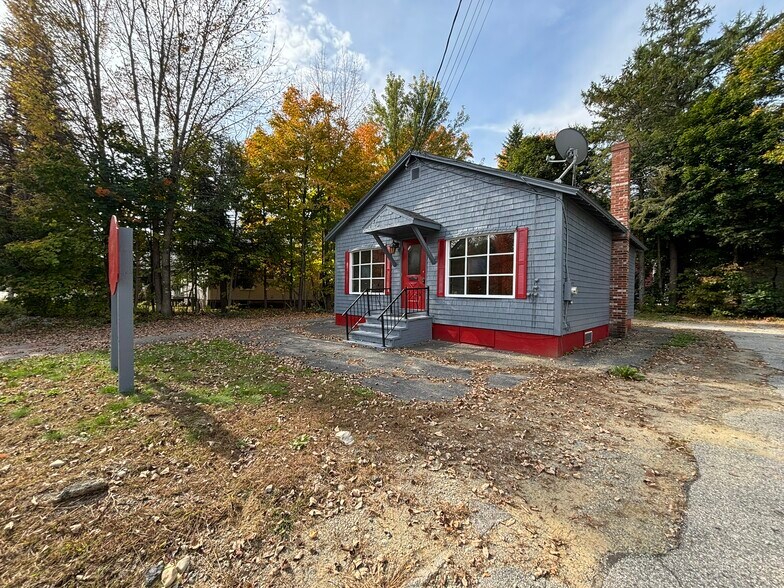 More Photos Of 107 Water Street, Farmington Office For Sale