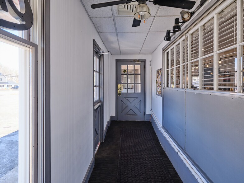 More Photos Of 6705 Easton Rd, Pipersville General Retail For Sale