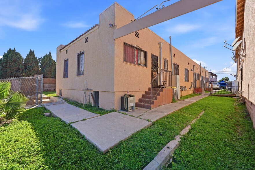 More Photos Of 11143 Van Buren Ave, Los Angeles Apartments For Sale