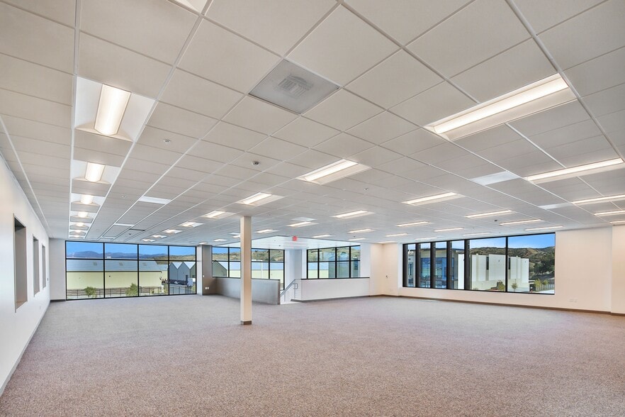 More Photos Of 25465 Springbrook Ave, Santa Clarita Industrial For Sale