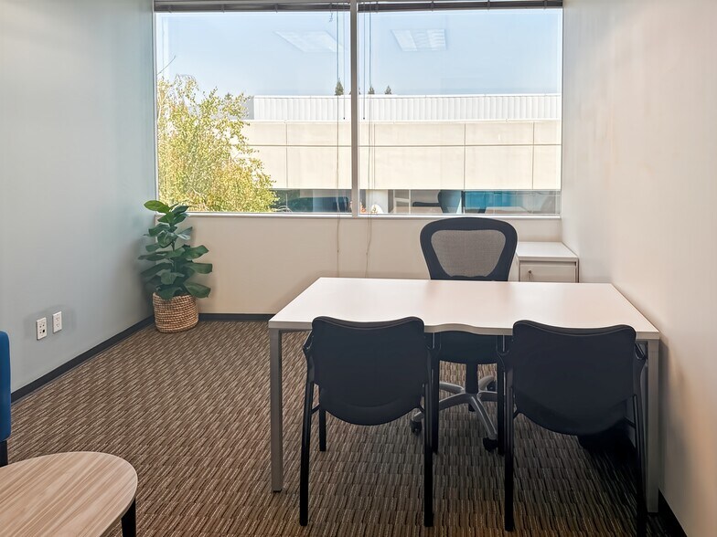 More Photos Of 3017 Douglas Blvd, Roseville Coworking Space