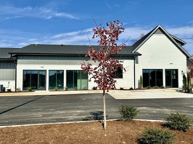 More Photos Of 38100 Moring Dr, Chapel Hill General Retail For Lease