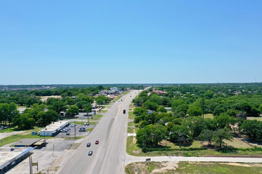 More Photos Of 1801 Lone Oak Rd, Weatherford Storefront Retail Office For Lease