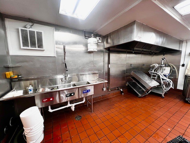 Primary Photo Of 2551 Beverly Blvd, Los Angeles Office For Lease