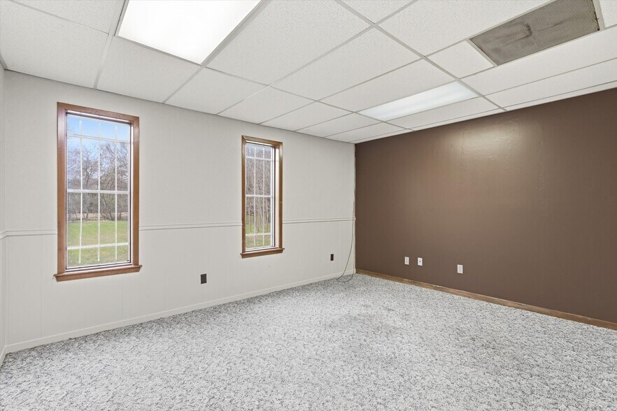 More Photos Of 321 Cheatham St, San Marcos Office For Sale