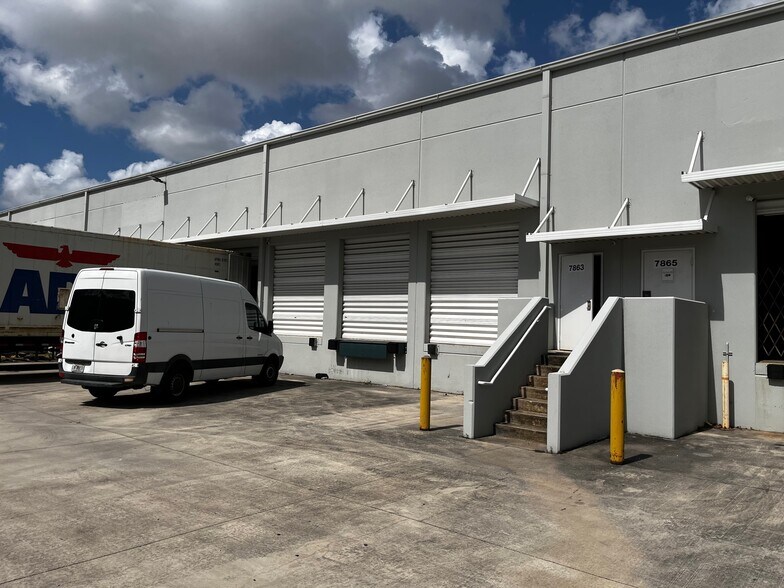 More Photos Of 7851-7863 NW 46th St, Doral Warehouse For Lease