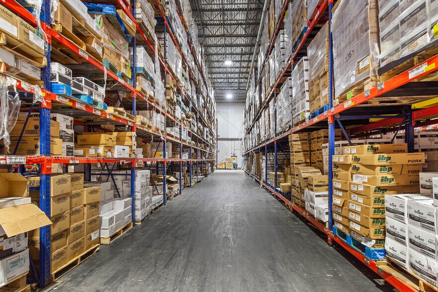 More Photos Of 3737 N Broadway, Saint Louis Refrigeration Cold Storage For Lease