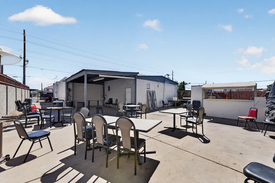 More Photos Of 940 W Hatcher Rd, Phoenix Freestanding For Sale