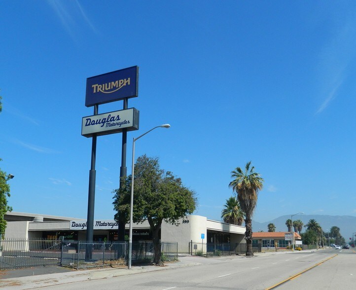More Photos Of 390 N H St, San Bernardino Showroom For Sale