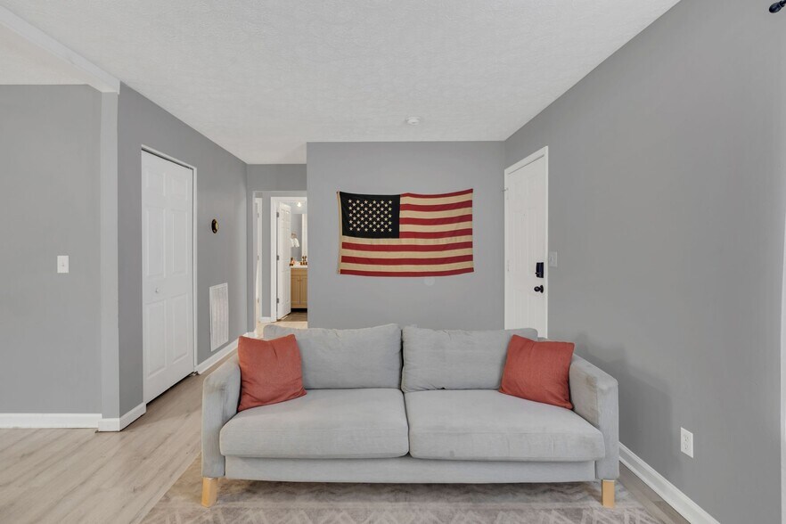 More Photos Of 901 21st Ave N, Nashville Multifamily For Sale