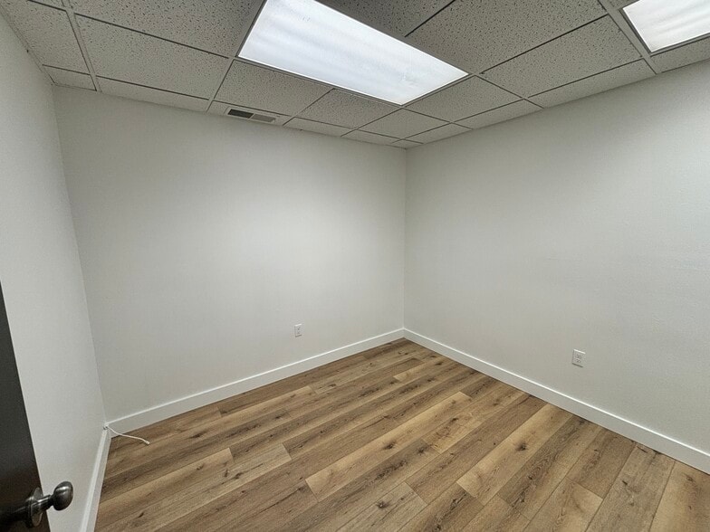 More Photos Of 2185 Liberty St NE, Salem Medical For Lease