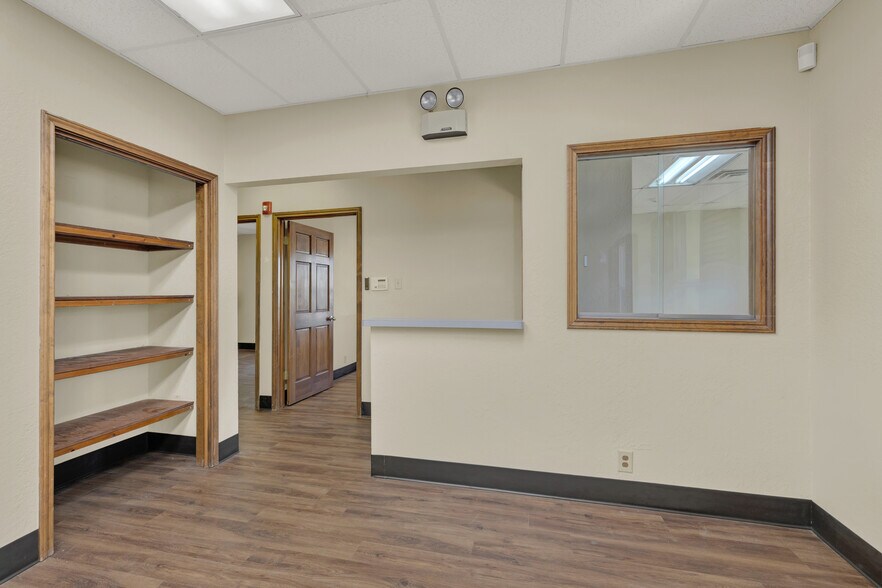 More Photos Of 3 Commercial Pl, Schertz Office For Lease