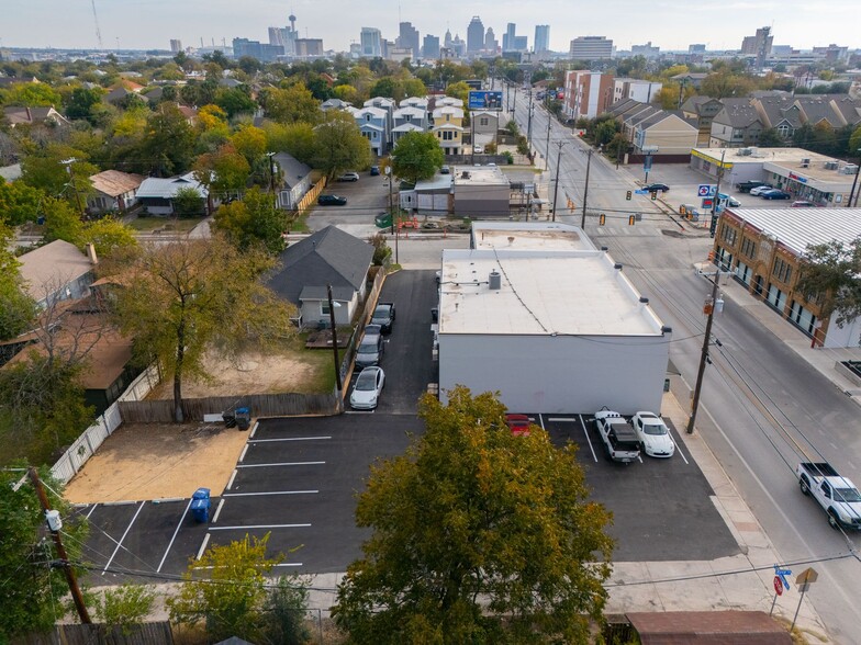 More Photos Of 2100-2110 McCullough Ave, San Antonio Storefront For Sale