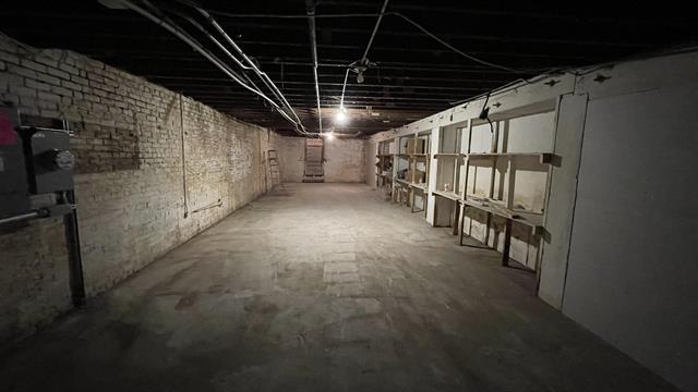 More Photos Of 1215 Farragut St, Laredo Storefront For Lease