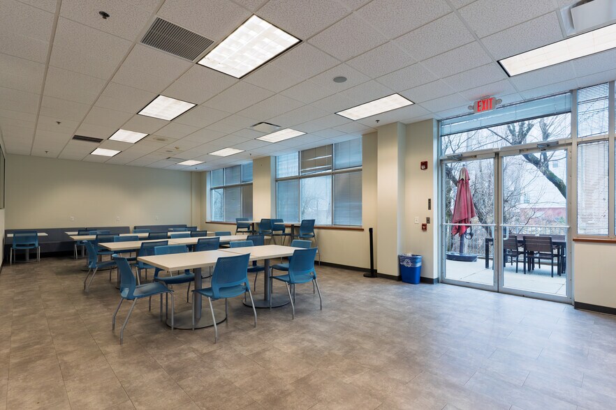 More Photos Of 951 E Hector St, Conshohocken Unknown For Lease