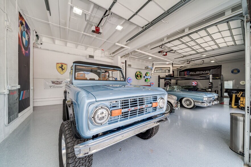 More Photos Of 234 NE 4th Ave, Delray Beach Warehouse For Sale