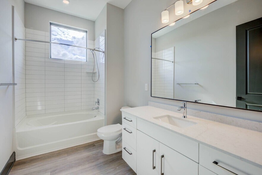 More Photos Of 352 S Walker St, Cary Apartments For Lease