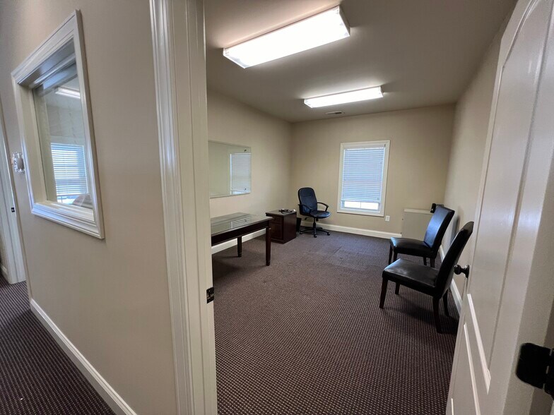 More Photos Of 1995 Skibo Rd, Fayetteville Office For Sale