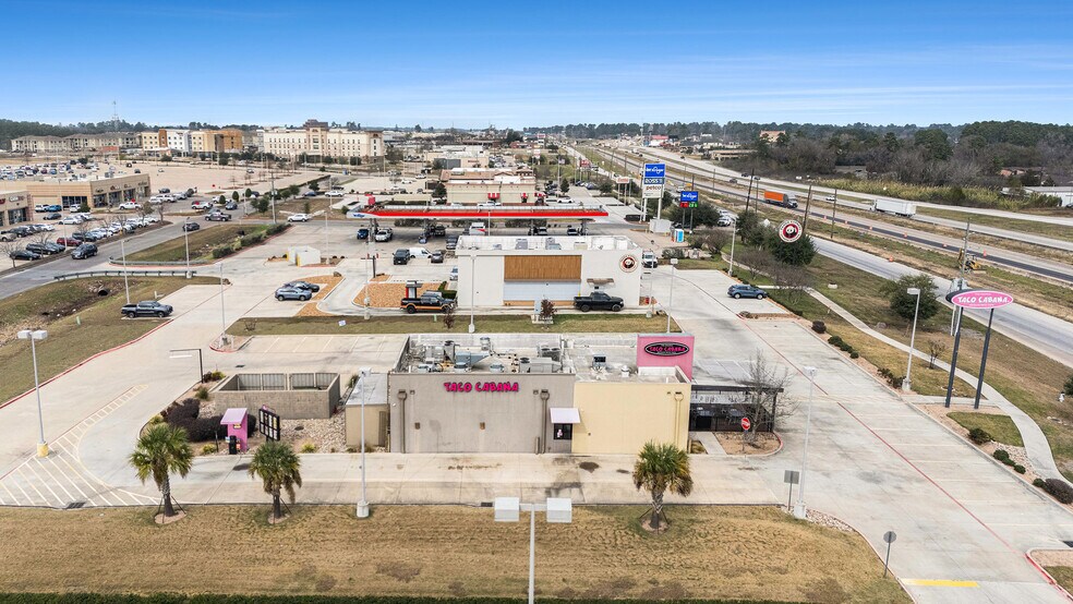 More Photos Of 253 Interstate 45 S, Huntsville Freestanding For Lease