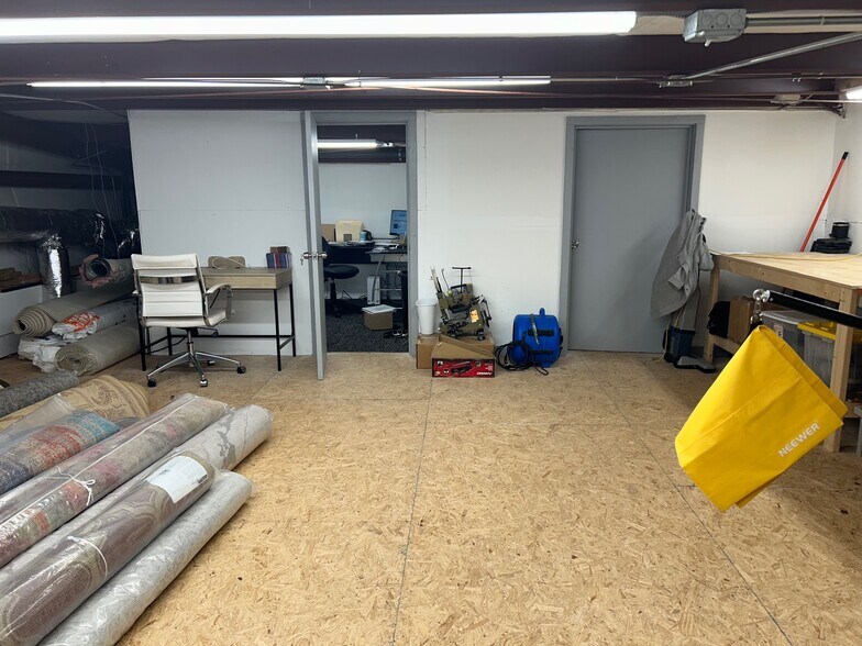 More Photos Of 1905 Airport Industrial Park Dr, Marietta Manufacturing For Sale