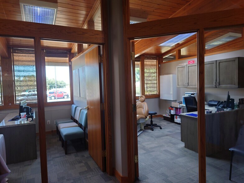 More Photos Of 2021 Clubhouse Dr, Greeley Office For Sale