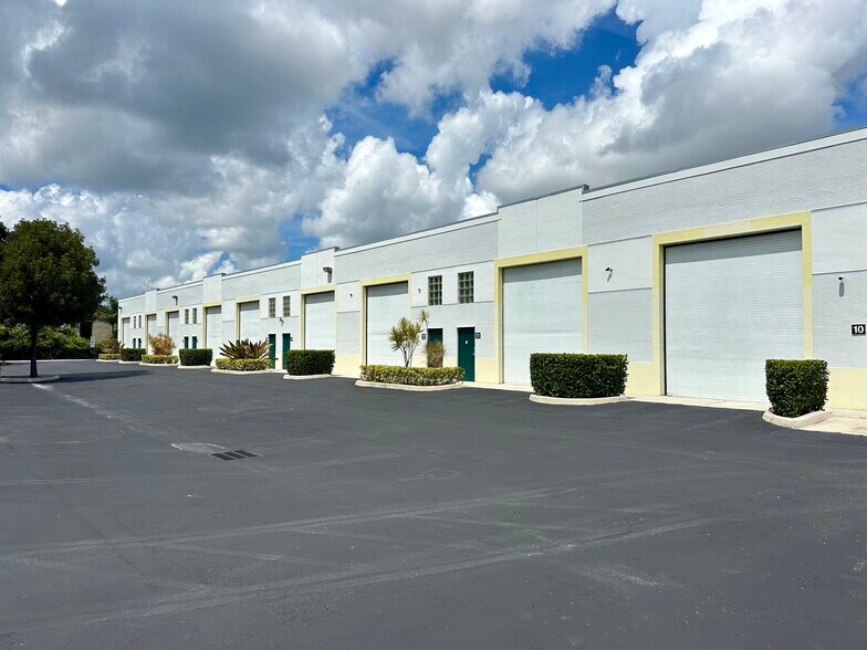 2937 Ravenswood Rd, Fort Lauderdale, FL 33312 Self Storage For Sale