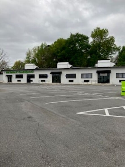 More Photos Of 3502 Victory Dr, Columbus Freestanding For Lease