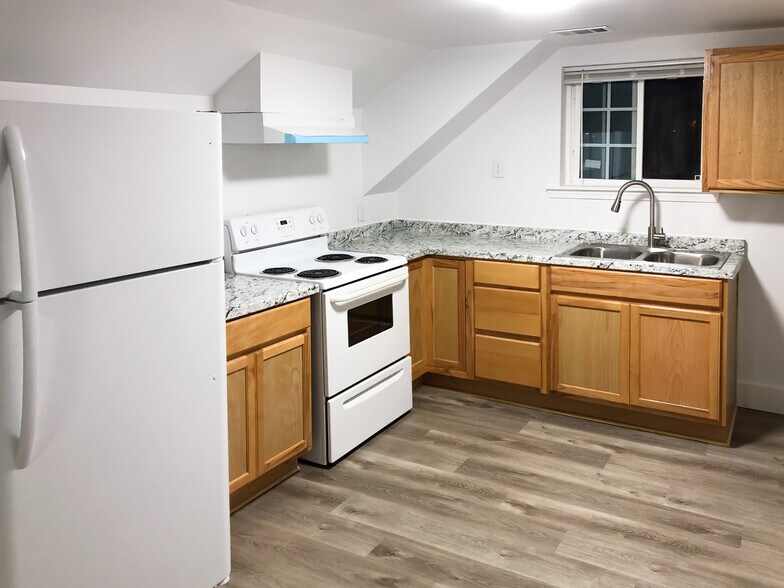 More Photos Of 55 Main St, Garden City Office Residential For Sale