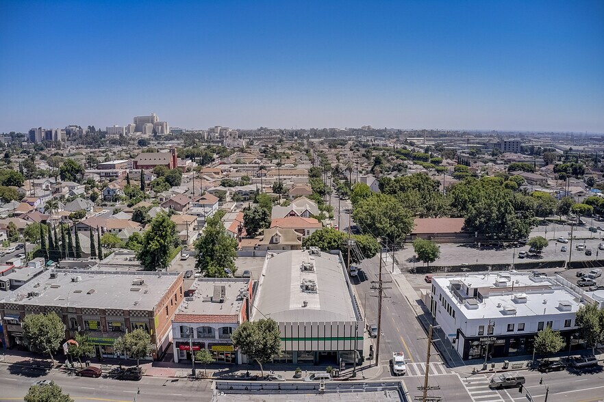 More Photos Of 2700 N Broadway, Los Angeles Freestanding For Lease