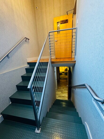 More Photos Of 1372 Main St, Palmer Freestanding For Lease