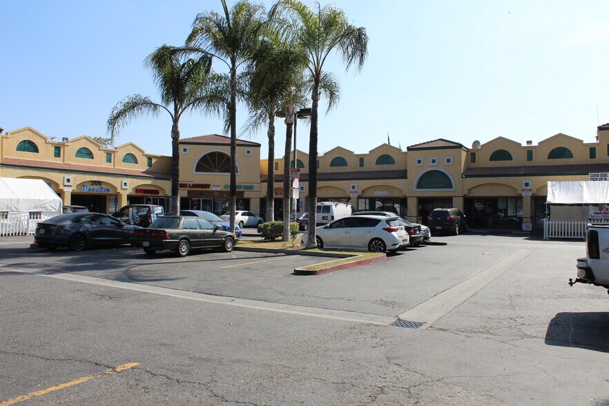 More Photos Of 8111 Rosecrans Ave, Paramount Unknown For Lease