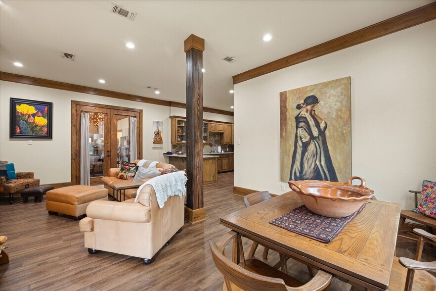 More Photos Of 1904 Floyd Rd, Weatherford Specialty For Sale