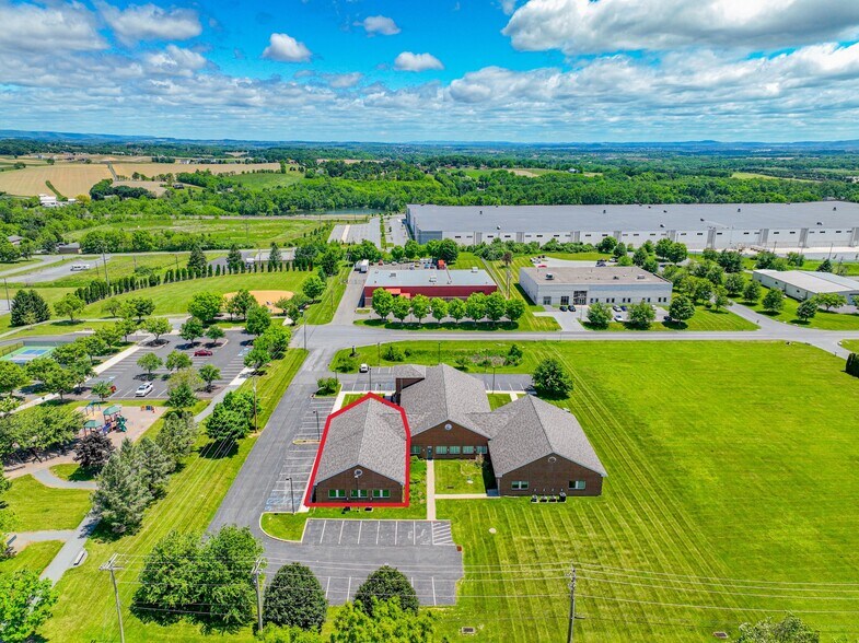 More Photos Of 4350 Independence Dr, Schnecksville Medical For Lease