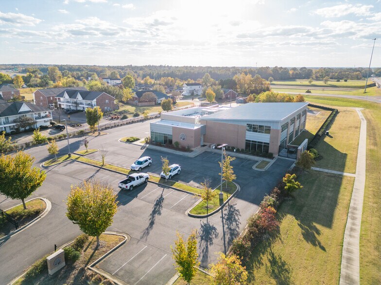 More Photos Of 225 Tomlinson Dr, Starkville Medical For Sale