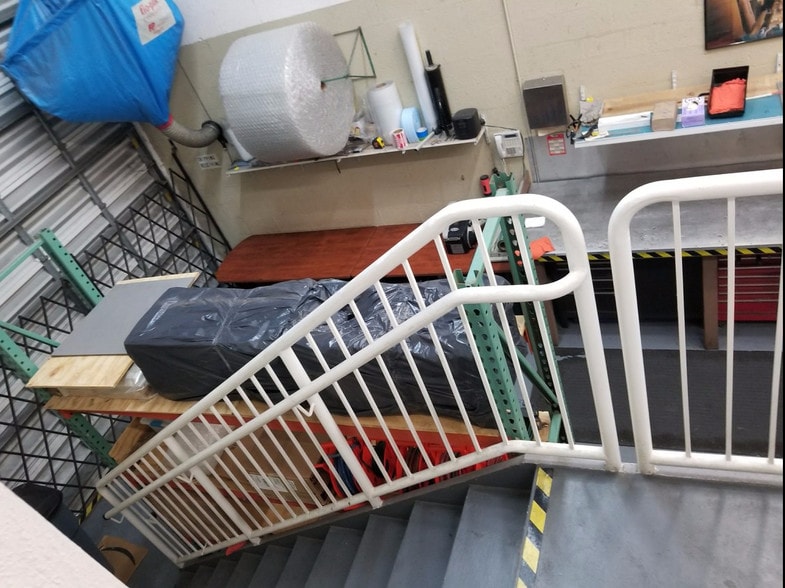 More Photos Of 5900 NW 99th Ave, Miami Light Distribution For Lease