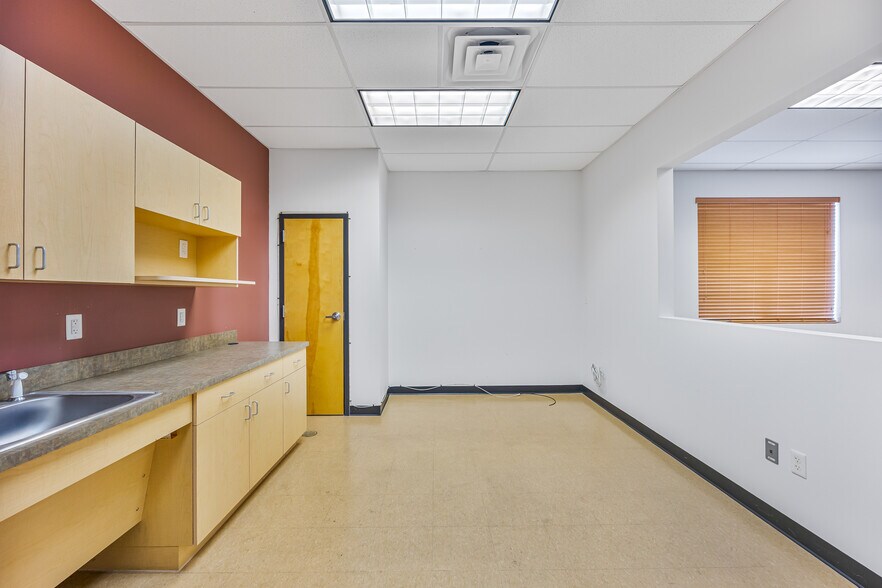 More Photos Of 5500 Murrell Rd, Melbourne Office For Lease