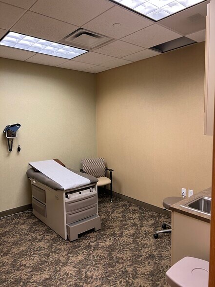 More Photos Of 1250 Mercy Dr, Muskegon Medical For Lease