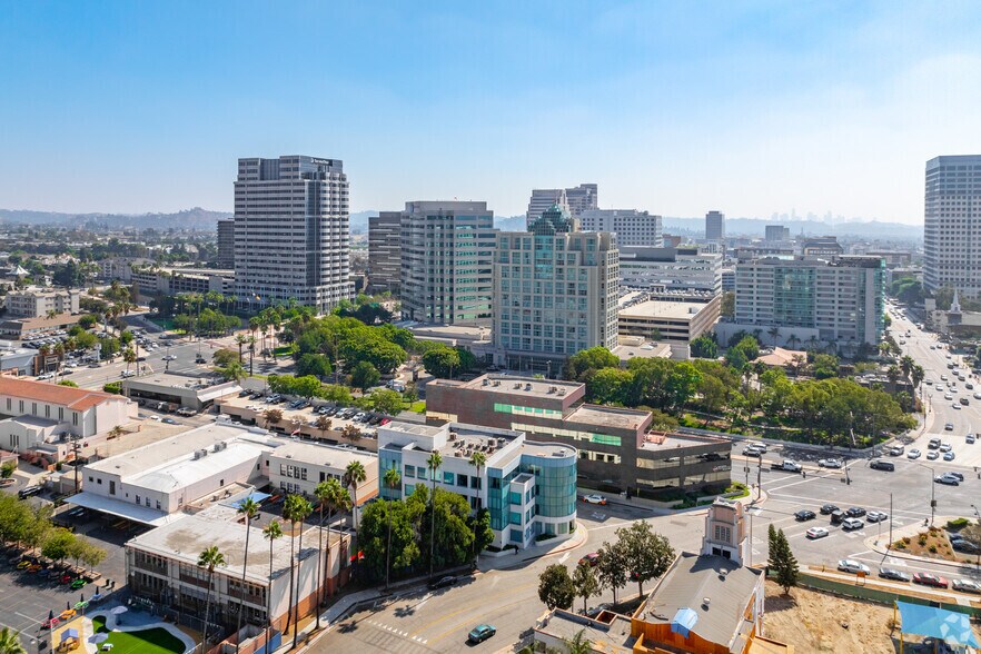 More Photos Of 1010 N Central Ave, Glendale Office For Lease