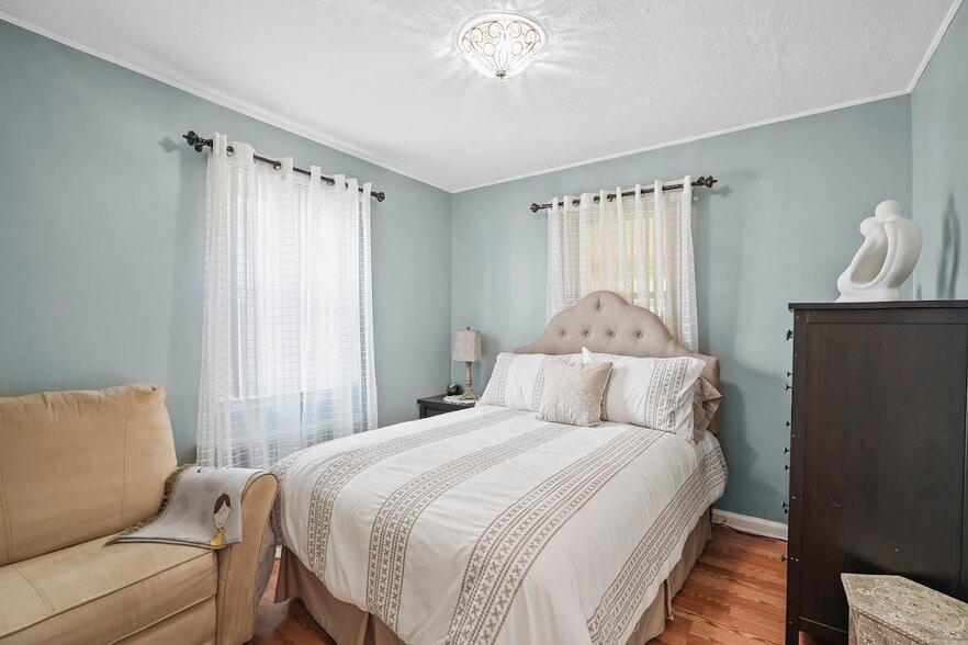 More Photos Of 25 Montague St, Yonkers Multifamily For Sale